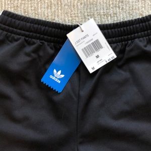 adidas Bottoms - NWT Adidas youth pants adidas Bottoms - NWT Adidas youth pants